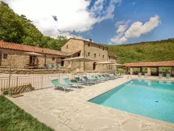 Bild zur gratis inserierten Ferienwohnung Bauernhaus Borgo Santarsa.