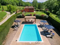 Bild zur gratis inserierten Ferienwohnung Villa mit privatem Pool und Wellnessbereich.