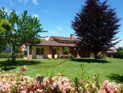 Bild zur gratis inserierten Ferienwohnung Wohnung mit Garten in der Nähe des Lago Maggiore.