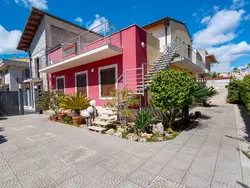 Bild zur gratis inserierten Ferienwohnung Villa Tonnara 50 m Strand Meerblick Borgo Gebiet.