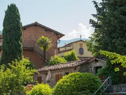 Bild zur gratis inserierten Ferienwohnung Unterkunft in einer Residenz mit Restaurant und Schwimmbad.