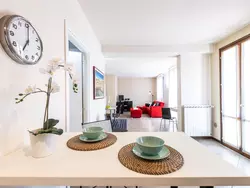 Bild zur gratis inserierten Ferienwohnung Wohnung mit separatem Eingang und kleinem privaten Innenhof..