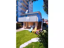 Bild zur gratis inserierten Ferienwohnung App. "Villa Miami B" mit Terrasse im Erdgeschoss.