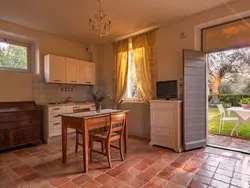 Bild zur gratis inserierten Ferienwohnung Studio-Apartment mit Sommerpool, Garten und Aussicht.