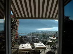 Bild zur gratis inserierten Ferienwohnung 'Casa Domenica' mit Blick aufs Wasser.