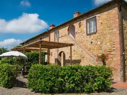 Bild zur gratis inserierten Ferienwohnung Collelungo' Wohnung mit Gemeinschaftspool.