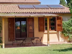 Bild zur gratis inserierten Ferienwohnung Melo Noce' Wohnung mit Gemeinschaftspool.