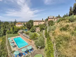 Bild zur gratis inserierten Ferienwohnung Wohnung in Palaia mit Großem Garten.