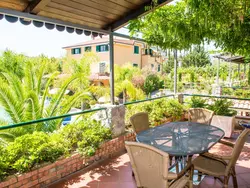 Bild zur gratis inserierten Ferienwohnung Drei-Zimmer-Wohnung für 4 Personen.