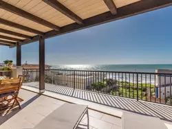 Bild zur gratis inserierten Ferienwohnung Appartement in Donnalucata mit Möblierter Terrasse und Meerblick.