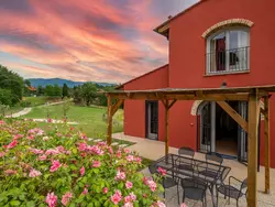 Bild zur gratis inserierten Ferienwohnung "Granaio T4 rota" mit Pool.