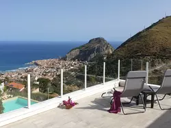 Bild zur gratis inserierten Ferienwohnung mit Privatpool für 10 Personen in Cefalù, Sizilien.