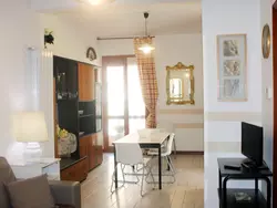 Bild zur gratis inserierten Ferienwohnung Sehr zentral mit Parkmöglichkeit.