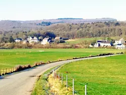 Bild zur gratis inserierten Ferienwohnung Ardennen Ferienhaus 5 Zimmer 5 Bad 14 Pers Zugang Chaisards.