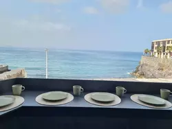 Bild zur gratis inserierten Ferienwohnung Appartement mit Blick auf das Meer.