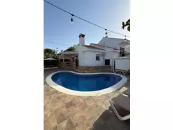 Ferienhaus Haus mit Schwimmbad in Strandnähe in Punta Umbría (Comarca Metropolitana de Huelva) - 4 Personen, Hund erlaubt