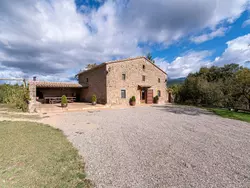 Bild zur gratis inserierten Ferienwohnung mit privatem Pool.