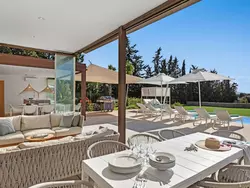 Bild zur gratis inserierten Ferienwohnung Luxuriöse Villa mit beheiztem Pool für 8 Personen.