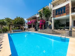 Bild zur gratis inserierten Ferienwohnung Chalet 'Cala Murta' mit eigener Terrasse.