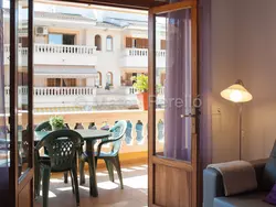 Bild zur gratis inserierten Ferienwohnung OB5-Wohnung mit 2 Doppelzimmern und Balkon.