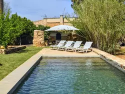 Bild zur gratis inserierten Ferienwohnung Luxuriöse Villa mit Pool und Klimaanlage für 8 Personen.