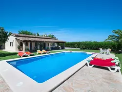 Bild zur gratis inserierten Ferienwohnung Schönes Ferienhaus in Alcúdia mit Großem Pool.