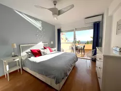 Bild zur gratis inserierten Ferienwohnung Zweistöckige Ferienwohnung in Marbella-Mijas Costa mit Meerblick.