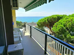 Bild zur gratis inserierten Ferienwohnung Wohnung "Llavaneras2" mit Meerblick.