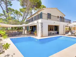 Bild zur gratis inserierten Ferienwohnung Villa mit Pool in Cala Estancia, nahe Palma.