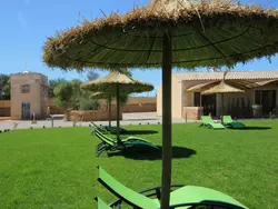 Bild zur gratis inserierten Ferienwohnung Wohnung mit Pool, Garten, Terrasse und Grill.