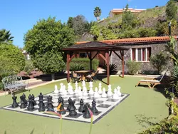 Bild zur gratis inserierten Ferienwohnung Geräumiges Ferienhaus mit Kaminofen und Terrasse.