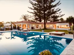 Bild zur gratis inserierten Ferienwohnung Villa Issabella für 16 Personen.