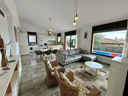 Bild zur gratis inserierten Ferienwohnung Sonnige Ferienvilla Medes Mar.