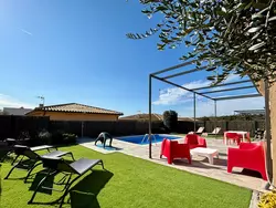 Bild zur gratis inserierten Ferienwohnung Moderne Villa Medes Mar mit Privatpool.