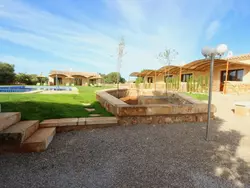 Bild zur gratis inserierten Ferienwohnung in Campos mit Terrasse und Garten.