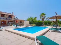 Bild zur gratis inserierten Ferienwohnung Grosses, komfortables Landhaus aus Stein auf drei Ebenen gebaut..