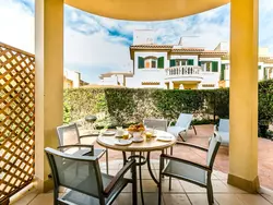 Bild zur gratis inserierten Ferienwohnung Reihenhaus in Strandnähe, Golfplätze in der Nähe.