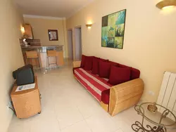 Bild zur gratis inserierten Ferienwohnung Modern eingerichtete Wohnung Leon mit Terrasse.