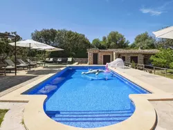 Bild zur gratis inserierten Ferienwohnung Schönes Landhaus in der Nähe von Manacor mit Pool und Klimaanlage.
