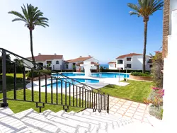 Bild zur gratis inserierten Ferienwohnung Schöne Wohnung mit Pool und malerischer Aussicht.