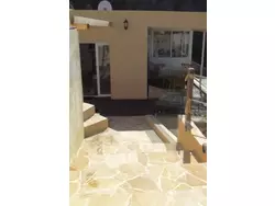 Bild zur gratis inserierten Ferienwohnung Studio mit Terrasse und Meerblick, autofreie Zone.