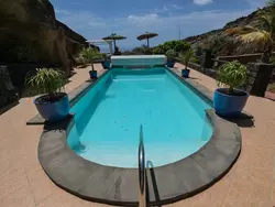 Bild zur gratis inserierten Ferienwohnung Finca "Castillo Bentley" Schlafen in einer vulkanischen Höhle.