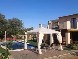 Bild zur gratis inserierten Ferienwohnung Freistehendes Landhaus mit Schwimmbad.