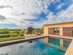 Bild zur gratis inserierten Ferienwohnung Tolles Ferienhaus in Campos mit Großem Pool.