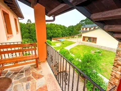 Bild zur gratis inserierten Ferienwohnung Unterkunft mit Aussicht in "Apartamentos Navalin"..