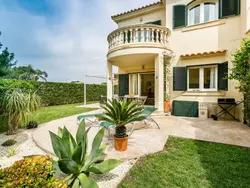 Bild zur gratis inserierten Ferienwohnung Schönes Ferienhaus in Urbanització El Paraíso.