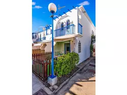 Bild zur gratis inserierten Ferienwohnung mit eigenem Garten und Terrasse.