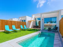 Bild zur gratis inserierten Ferienwohnung Villa mit Wasserblick.