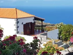 Bild zur gratis inserierten Ferienwohnung mit Garten und wunderbarer Aussicht.