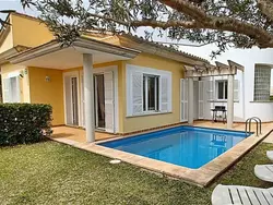 Bild zur gratis inserierten Ferienwohnung Villa "Estel" mit eigenem Schwimmbad.